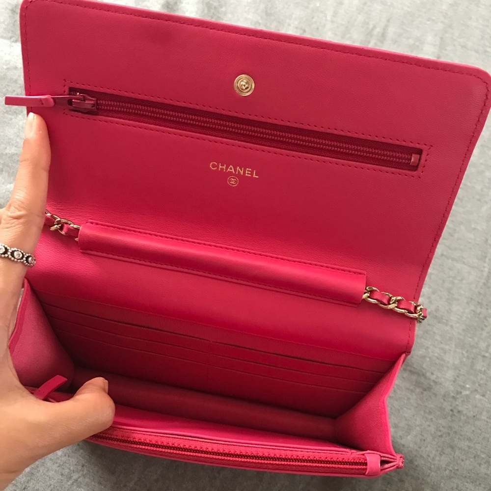 Extra pics of Chanel WOC